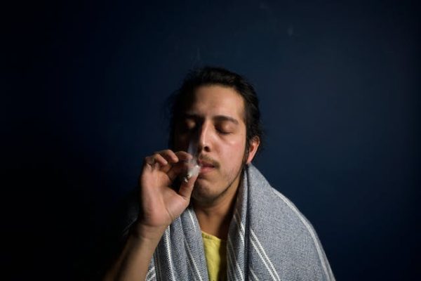 Cannabis et Sexualité : Améliorer l’Intimité Naturellement